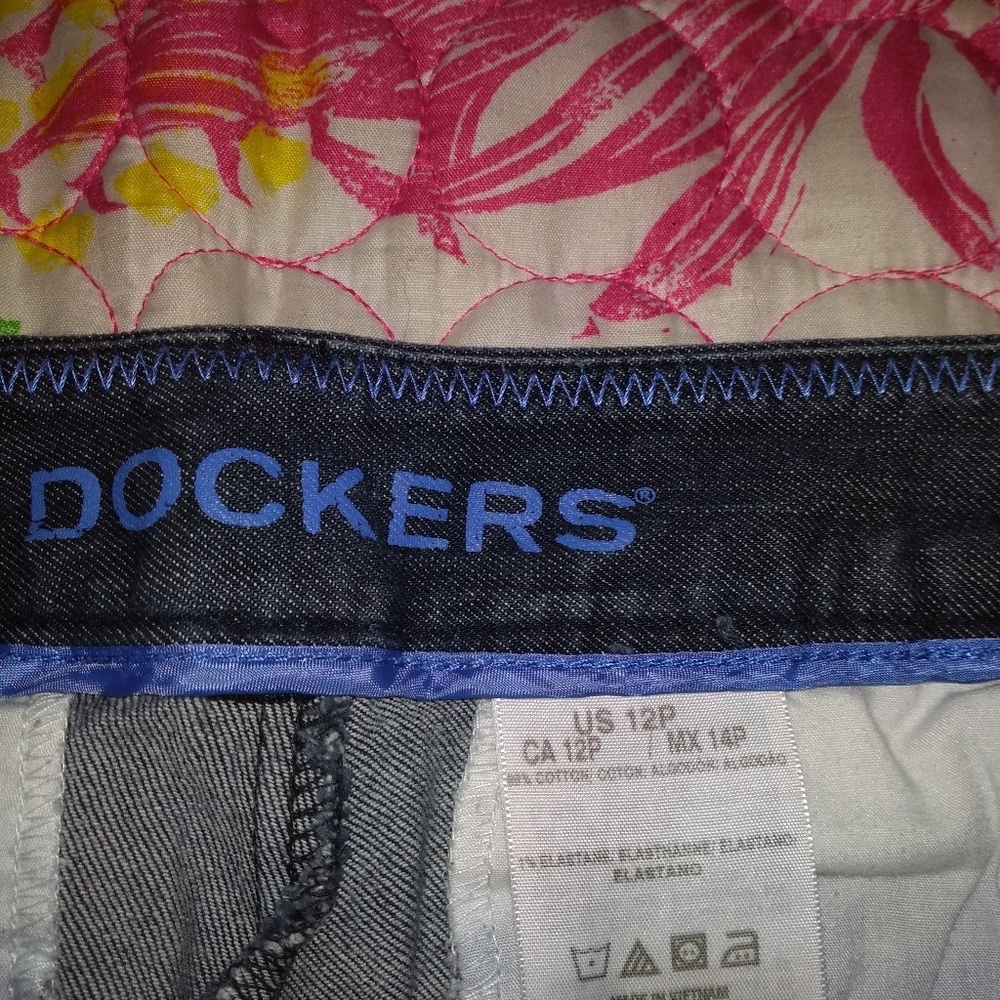 Capris - Picture 3 of 3